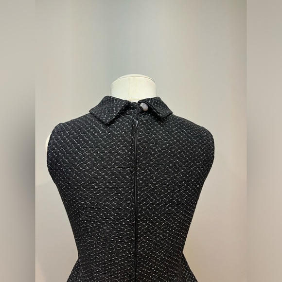 TIFFANYSLABEL BLACK EMBROIDERED PEPLUM TOP W/ COLLAR & SHIMMERING SILVER DETAILS - Picture 6 of 8